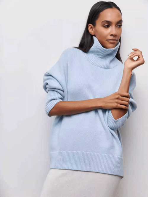 Elyra – Premium Relaxed Turtleneck